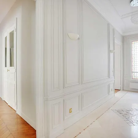 Splendid Spacious - Trocadero *