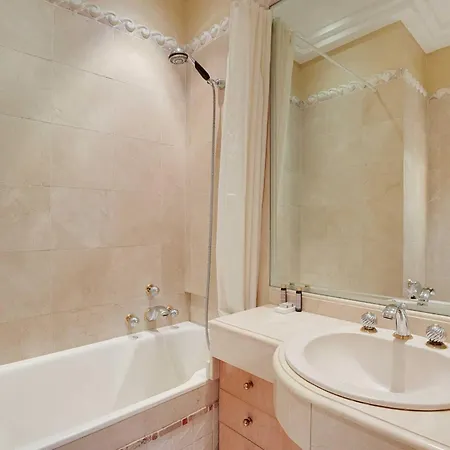 Apartment Splendid Spacious - Trocadero