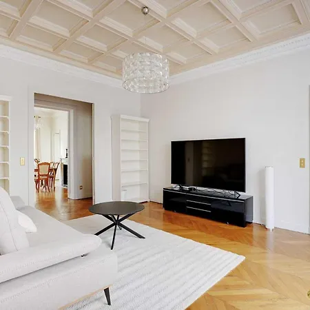 Apartment Splendid Spacious - Trocadero *