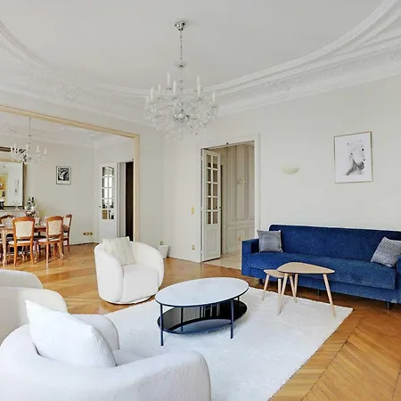 Splendid Spacious - Trocadero Apartment *